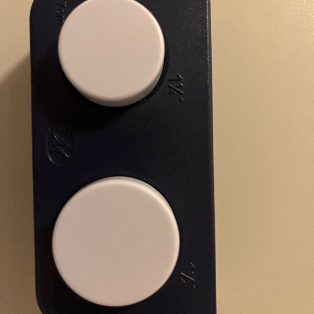 Creative Memories circle punch with case - Picture 3 of 4